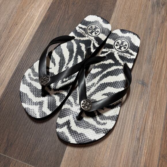 Tory Burch Women’s 7/7.5 Zebra Print Flip Flops Sandals Black White Thongs - Picture 1 of 8